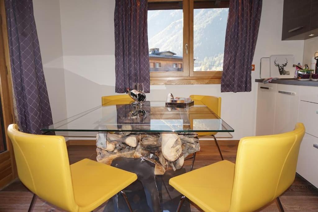 Appartement La Suite Mont-Blanc Chamonix ภายนอก รูปภาพ
